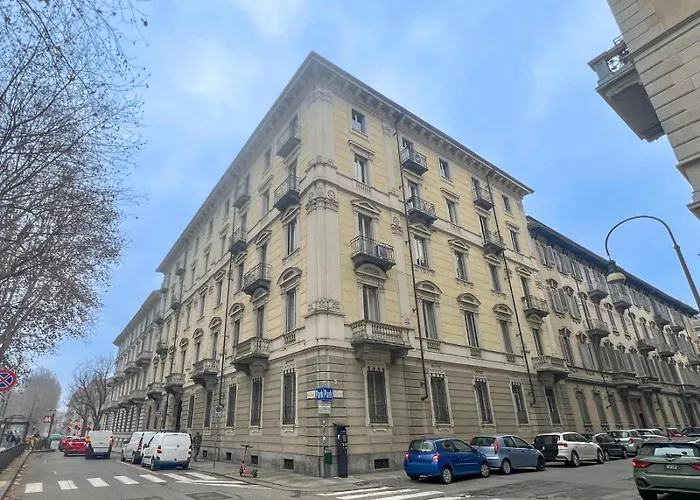 Vittorio Palace Centre